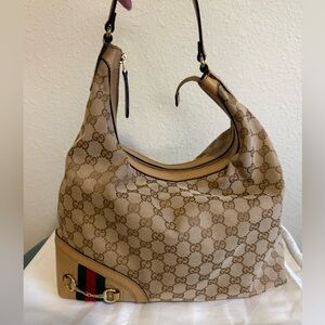 gucci hobo shoulder bag.